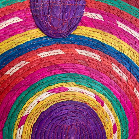 New Colorful Woven Handbag - Picture 6 of 7